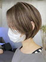 エリマ 横浜西口(elima)&nbsp;横浜西口ショートボブ白髪染め白髪ぼかしミルクティーベージュ