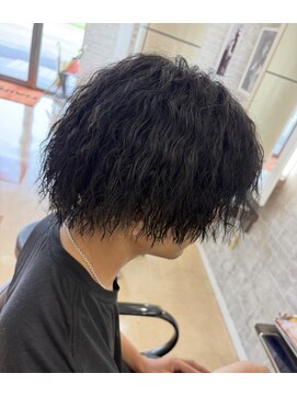 ネイキッド ヘアーズ ユニット(Naked HAIRS UNIT) サーフ系mixツイストパーマ