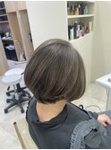 ショートボブ