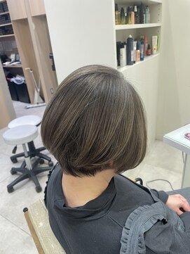 ゼルアヴェダ イオンモール与野(ZELE AVEDA) ショートボブ