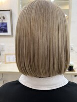 シャンティ 円山店(Shanti)&nbsp;ショートボブ×ホワイトベージュ