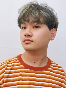 モロコ 神保町 小川町店(moloco) オリーブグレーニュアンスマッシュシルバーカラー[神保町]