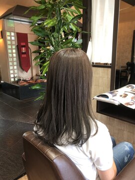 ナトゥーラ 岐阜(Natura) アッシュベージュ