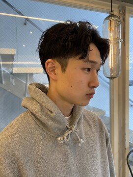 ウェルネス(Wellness) セクシーナチュラルセンターパート