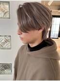 【MELGINA】センターパート×ハイトーンカラー