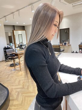 ロンド レア 天神大名店(Lond Le’a) ミルクティーベージュ/ダブルカラー/ブリーチ/くびれヘア