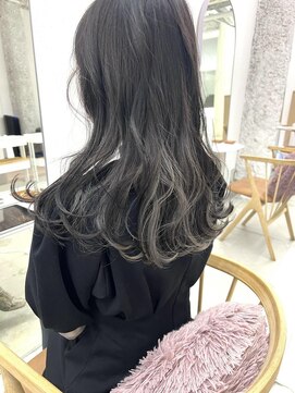 リル(re'll) 《花屋併設》インナーシルバー［酸性ストレート/ヘアセット]