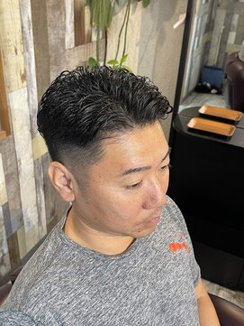 デルフィーノ ヘアーパフォーム(delfino hair perform) メンズ濡れパン７３フェードカット