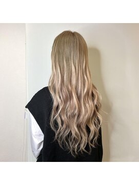 レヴェリー(REVERIE) ホワイトグラデーション