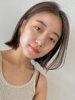 ノイカーム(noi Calm)&nbsp;顔周りレイヤーカットくびれヘアミルクティーベージュカラー