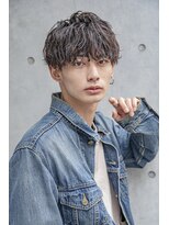 小久保styleフェザーパーマグレーブルーカラー刈り上げショート