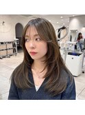 ハッシュカットレイヤーカットオリーブベージュブリーチなし