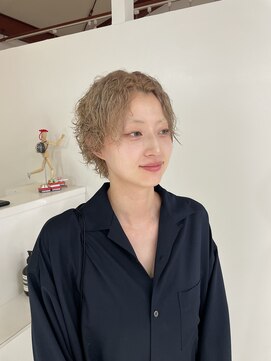 ブリックマウントヘアメイク(Blic mt hair make) ミルクティーベージュショート