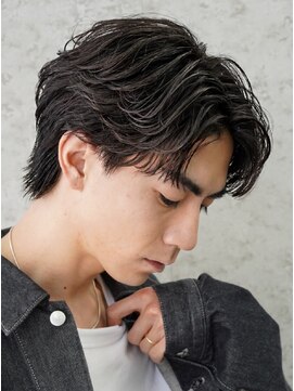 レタッチ バイ フィフス 天神大名(RETOUCH by fifth) 福岡天神メンズフェザーパーマフェザーショートスパイラルパーマ