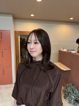 カルパ(calpa) 切りっぱなしミディアム×シースルーバング