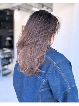 アデ オモテサンドウ(ade omotesando) 地毛ハイライト×ミディアムレイヤー