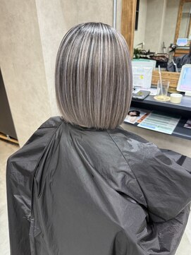 サニー 渋谷(SUNNY) バレイヤージュ、ハイライト、レイヤーロング、グレーベージュ