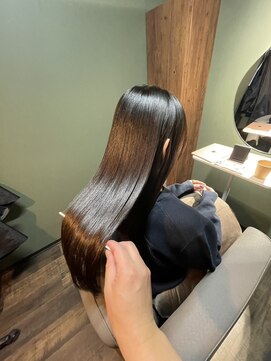 イム 博多 祇園(im) 艶髪ロング