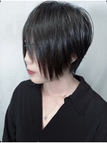 トリットフューアトリット(Hair & Make studio Tritt fur Tritt)&nbsp;前下がりレイヤーカット