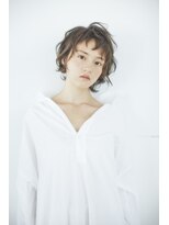 アクアオモテサンドウ(ACQUA omotesando)&nbsp;クセを生かしたウルフレイヤー【世良 綾花】