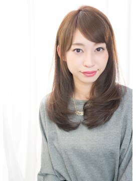 ヘアークリアー 草加 毛先ワンカールの上品ロング