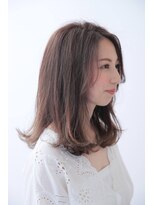 ソーホー ニューヨーク シズオカ(SOHO newyork SHIZUOKA)&nbsp;斜めバングで大人綺麗なナチュラルロング