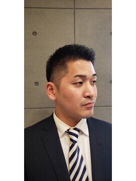 バルビエーレ アーディ(Barbier Adi) ビジネスマン向け好印象スタイル