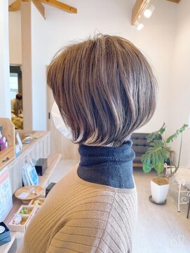 ラブレスカルペディエム(LAVLESS Carpediem) ふわっとまとまるナチュラルボブ