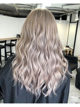 ラフ 難波店(LAFF) #黒髪#ボブルフ#ネビージュ#小顔#ワンレン