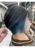 インナーカラー×ショートボブ×ブルーカラー
