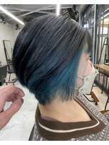 イキプラスディードットログ 大和八木駅前店(ikii+D.Log) インナーカラー×ショートボブ×ブルーカラー