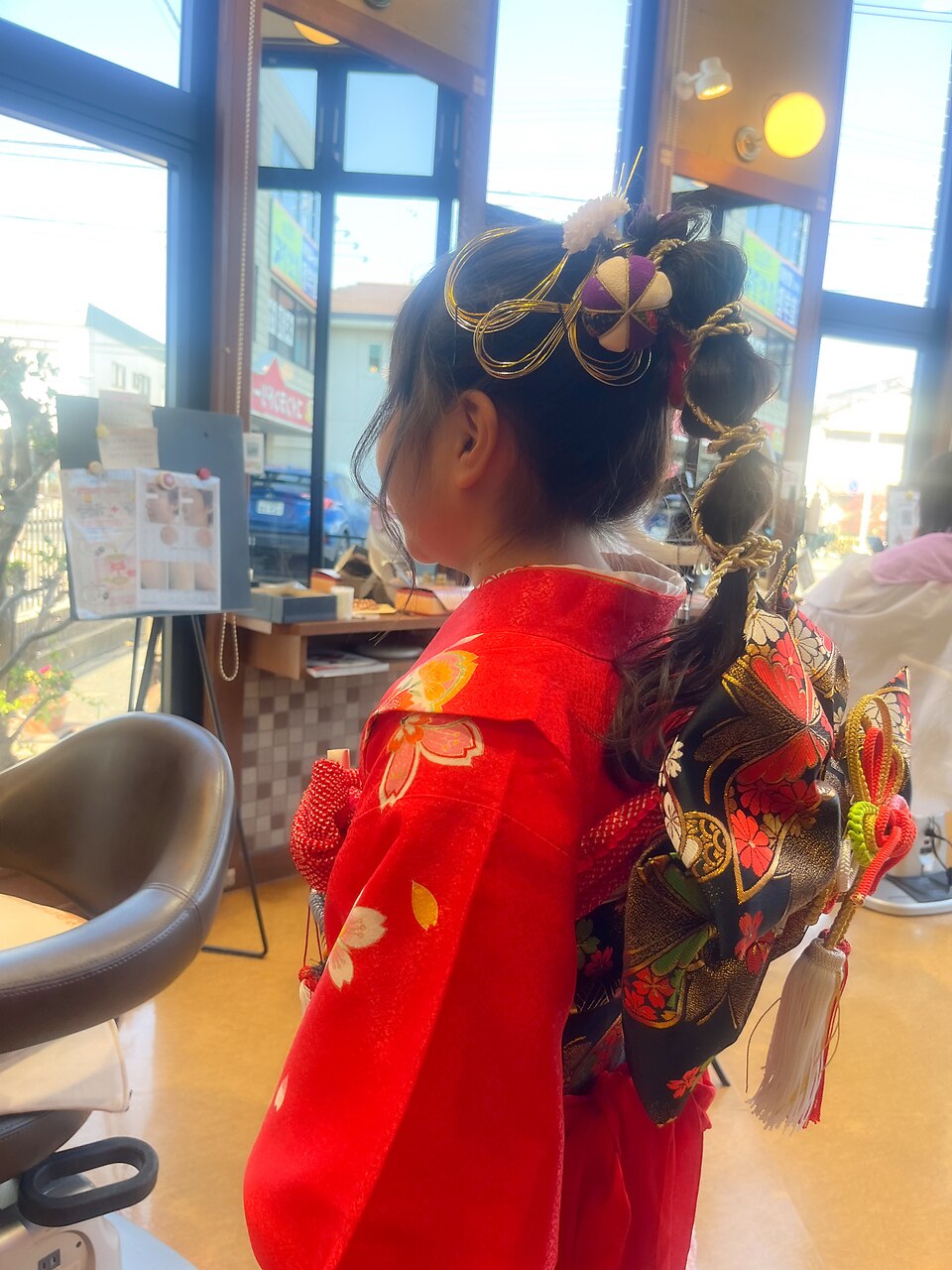 七五三ヘア！紐と金箔が可愛いポニーテールアレンジ：L181333753｜ヘア