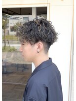 グート ヘアーメイク(gut HAIR MAKE) メンズ 波巻きパーマ ハイライトパーマ