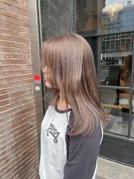 ココモ(KOKOMO) 【三野隼澄】ミルクティーグレージュ