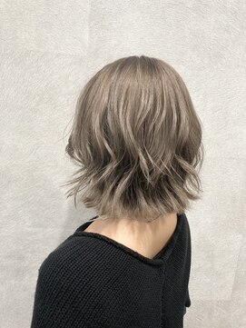 エン(en) ミルクティーカラー