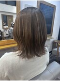 外ハネくびれスタイル
