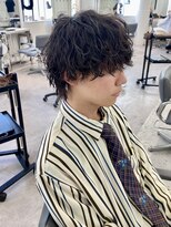 ユーフォリア 渋谷グランデ(Euphoria SHIBUYA GRANDE) 波巻きパーマ メンズウルフ ミニウルフ MOMO