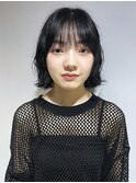 【三ツ井純】黒髪 くせ毛風パーマ 外ハネボブ ブルーブラック