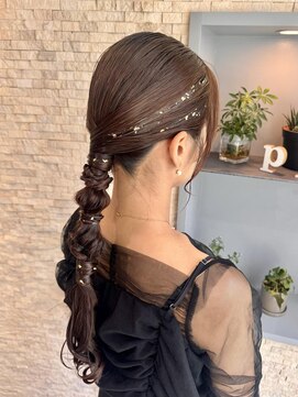 ヴィサージュプラス(VISAGE plus) お呼ばれヘアにぴったり♪タイト×編みおろし
