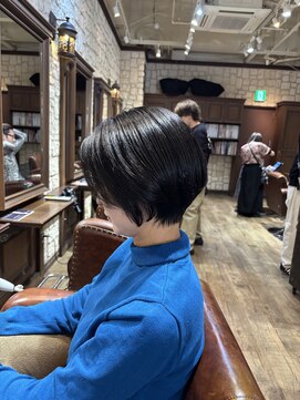 冬でも首元スッキリ  ショート