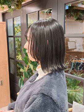 顔回りレイヤー×オリーブグレー≪西新/百道浜≫髪質改善/艶髪
