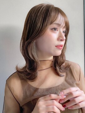 リヤン 表参道(lyann) イメチェンクールショート前髪薄めバング艶感ピンクベージュ