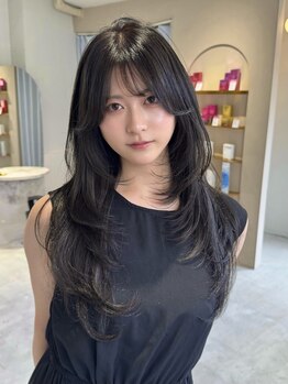 ルル(loulou)の写真/【薬院】印象を左右するお顔周りも、より小顔に見える計算されたカットでどこから見ても美しいシルエットに