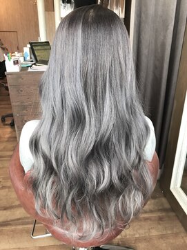 フリーク 土浦店(FREAK) ホワイティーグレー