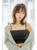 シルキーベージュ×くびれミディアム×レイヤースタイル
