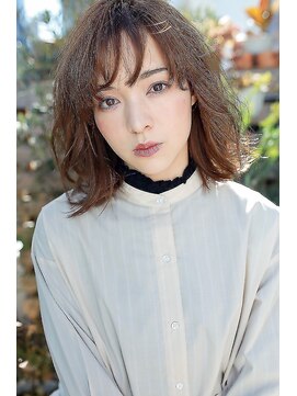 ラフィスヘアードープ 新宿店(La fith hair dope) 【La fith】 切りっぱなしガーリーミディ