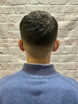 グレイスフル バーバープラチナム 六本木店(Graceful Barber platinum) フェード×刈り上げベリーショート