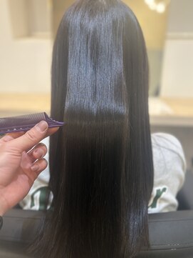 トウロウ 川口店(TOU/ROU) 大人ショート 白髪ぼかし 脱白髪染め ハイライト30代40 代