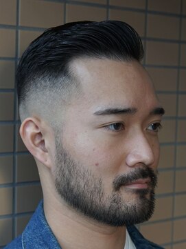 ザチョップショップ キチジョウジ(THE CHOP SHOP KICHIJOJI) サイドパートスキンフェードカットシェービング吉祥寺理容室