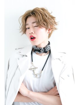 ラパンセヴェール(LA PENSEE VERT) ハイトーンショートボブ